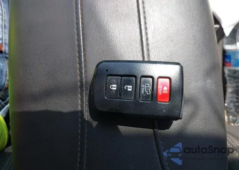 2014 Toyota Camry Se V6/Xle V6 z USA, uszkodzony, nr VIN 4T1BK1FK4EU541419